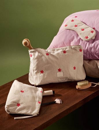 Juna Daisy Dodo Sleeping Mask Sand/Red - Beige - 10 CM