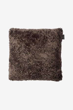 Skinnwille - Kuddfodral fårskinn Curly - Brun - Prydnadskuddar & kuddfodral - Från Homeroom
