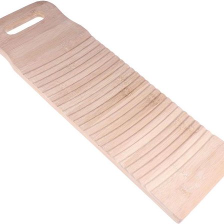 Gammeldags vaskebrett i massivt tre. Sklisikker. Til vask av skjorter