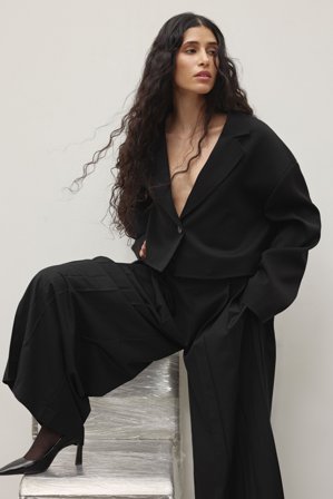 NA-KD Short Fringed Blazer - Skræddersyet blazer - Sort - EU 36