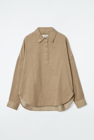 COS Femme Chemise Demi-Patte Décontractée En Velours Côtelé in Beige