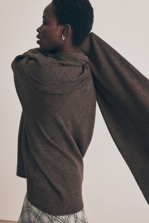 NA-KD Stickad tröja med scarf-detalj - Oversize Tröjor - Brun - M (EU 38-40)