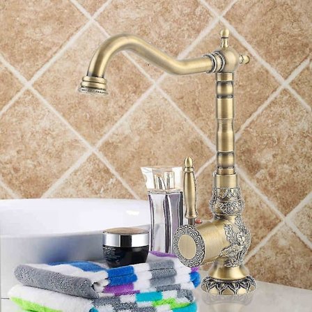 Elegant Kobbervask med Udsmykning og Messing Vandhane