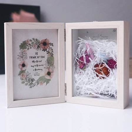 3D Djup Fotoram med Torkade Blommor 18x28CM Djup Ram med Glas för Föremål, Skuggbox Skuggboxram som Gåva (Vit)