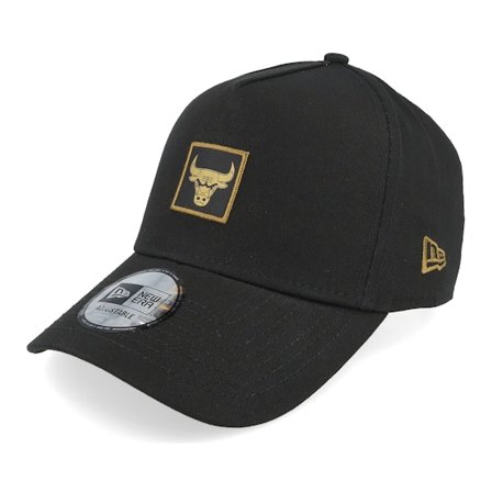 New Era - NBA Černá adjustable Kšiltovka - Chicago Bulls Metallic Patch Black A-frame Adjustable @ Hatstore