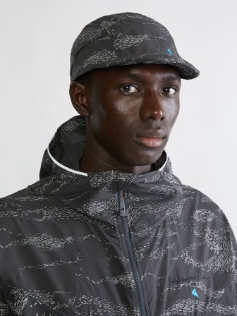 Klättermusen 48 Oculus Britta Cap Unisex - Raven - L