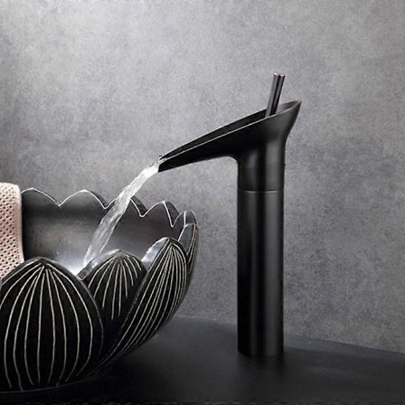 Täyskuparinen eurooppalaistyylinen retro kylpyhuoneen kiinteä pöytä kuuma ja kylmä vesiputoushana (vanha musta päällinen)