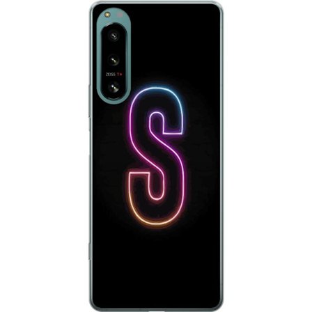 Yhteensopiva Puhelinkuori Sony Sony Xperia 5 IV Neonkirjain S kirkkaissa pinkissä ja sinisissä sävyissä tummaa taustaa vasten, siisti kirjaintaide