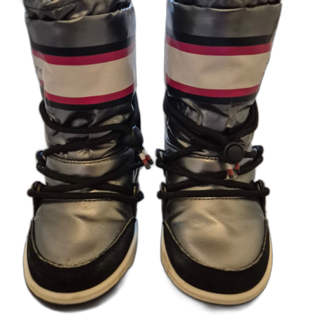 Silvriga moon boots från Tommy Hilfiger