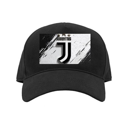 Kaps Juventus-logo i svart og hvitt med stjerner over, plassert på diagonalt pusset bakgrunn med kontrast og sporty estetikk.