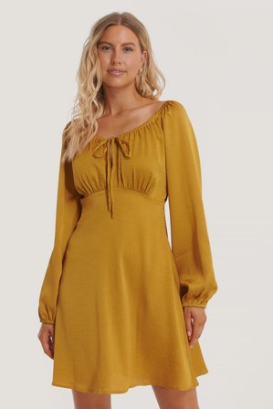 Rut&Circle - Kjole Med Ballongermer - Festkjoler - Gull - X-Small