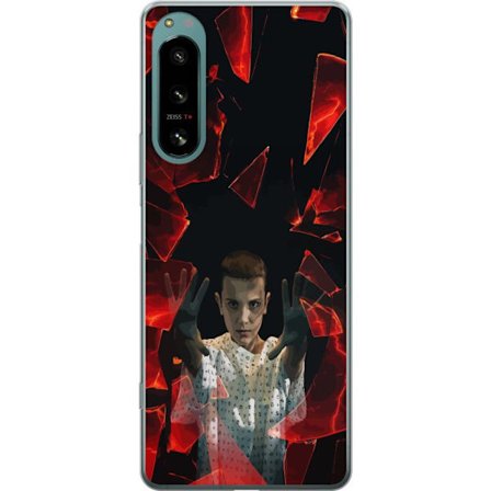 Kompatibelt Mobildeksel til Sony Xperia 5 IV Overnaturlig jente med telekinetiske krefter og svevende røde glasskår i en dramatisk scene