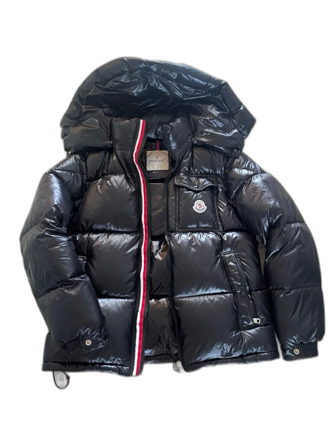 Svart Moncler pufferjacka med huva