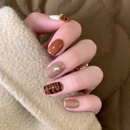 24 st Konstgjorda Naglar Korta Fyrkantiga