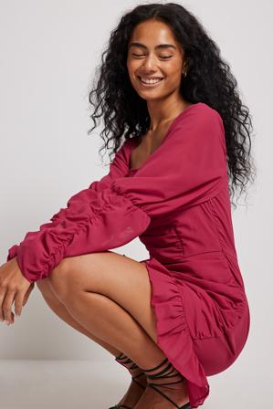 NA-KD Boho Mini robe froncée transparente - Robes à volants - Rose - EU 42