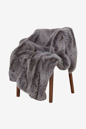 Skinnwille - Plaid/sengetæppe Stily 140x220 cm - Grå - Tæpper & plaider - 140X220 - Fra Homeroom