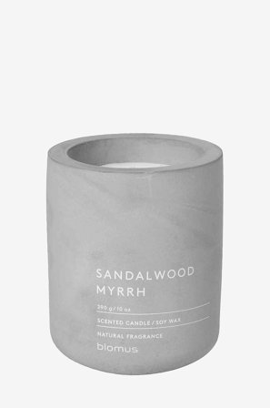 Blomus - Doftljus Fraga Ø9 cm - Grå - Doftljus & doftpinnar - Från Homeroom