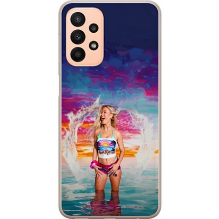 Yhteensopiva Puhelinkuori Samsung Galaxy A23 Vaalea nainen kirjavia rantavaatteita pelaa meressä auringonlaskun aikaan