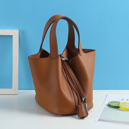 100% Äkta Läder Dam Handväskor Designer Tote Väska Klassisk Mjuk Läder Hinkväska