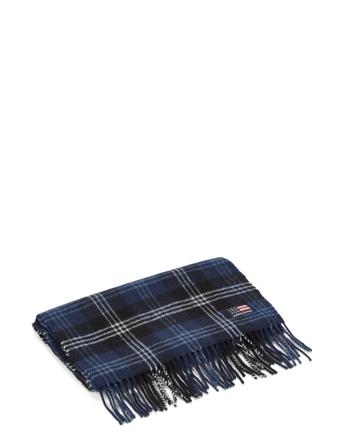 Massachusetts Recycled Wool Blend Scarf Accessories Scarves Winter Scarves Black Lexington Clothing