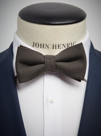 John Henric Men's Braune Wollfliege Size Pre-tied