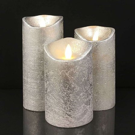 LED-pilarikynttilät - rustiikkiset - 3 kpl - 10/12,5/15 cm - 3D-liekillä - (useita värejä)