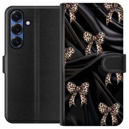 Kompatibelt Lommeboketui til Samsung Galaxy S26+ Leopardmønstrede sløyfer på svart silkebakgrunn, luksuriøst mønster med glamour, eksklusiv stil og tr