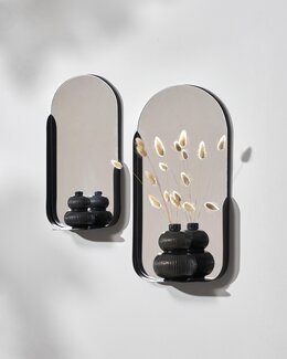 Spejl med hylde Sort