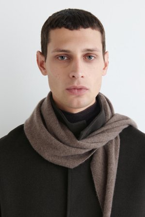 COS Homme Triangle En Cachemire in Marron