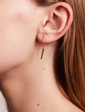 Design Letters Initial Ear Hanger (A-Z) - Gold - ONE SIZE 2