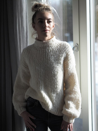 Knit Norway Lacy-Sweater & Ruffle-Shorts Oppskrift