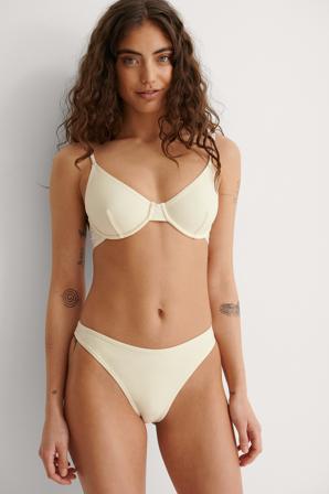 NA-KD Swimwear Högskuren bikinitrosa i återvunnet material - Spring Offer - OffVit - XX-Large