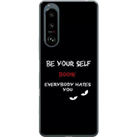 Yhteensopiva Puhelinkuori Sony Xperia 5 III Tumma minimalistinen tekstillustraatio ironisella viestillä ja uhkaavan silmien mustalla kontrastilla