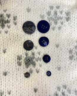 Nappi Helmiäis Sinimeleerattu-10 mm