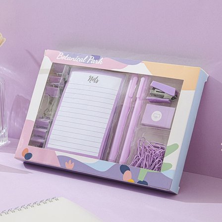 Praktisk og smukt lilla kontorartikelsæt, hæftemaskine, hullemaskine, papirclips og kuglepen