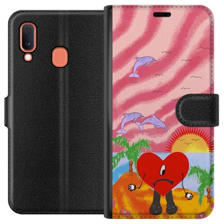 Kompatibelt Lommeboketui til Samsung Galaxy A20e Bad Bunny i en fargerik quiltet jakke med hjertemønster og solbriller i moderne gatestil