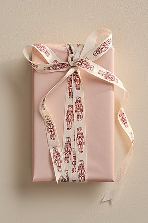 Jotex - Band Röd NUTCRACKER - Köp Presentpapper & snöre hos Jotex