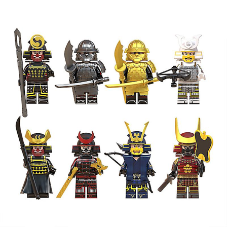 8 stk. figurer av middelalderske riddere