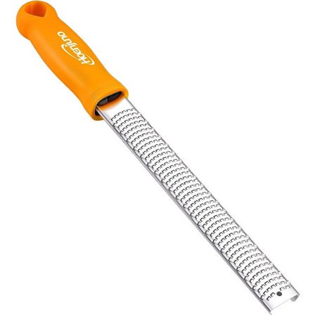 Love Handhållen Ostrivare Rostfritt Stål Zester för Citron, Ingefära, Vitlök, Muskotnöt, Choklad, Grönsaker, Frukt med Skyddskåpa - Gul