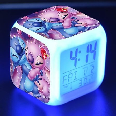 Stitch Anime LED Digitalt Vækkeur Til Piger - Sød Størrelse, 8cm, 3 Tommer, 7 Farver Skifter, Temperatur, Perfekt Til Pigers Soveværelse (FMY)