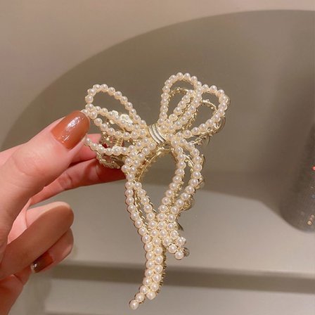 Pearl Hair Claw Hårklämmor 1