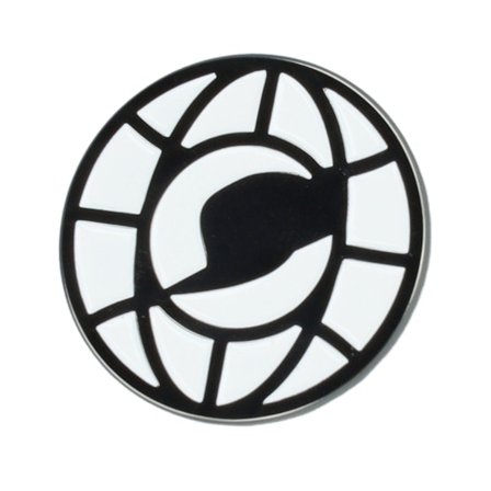 Cap Pins - Black Akcesoria - Fitted World White/Black Metal Pin @ Hatstore