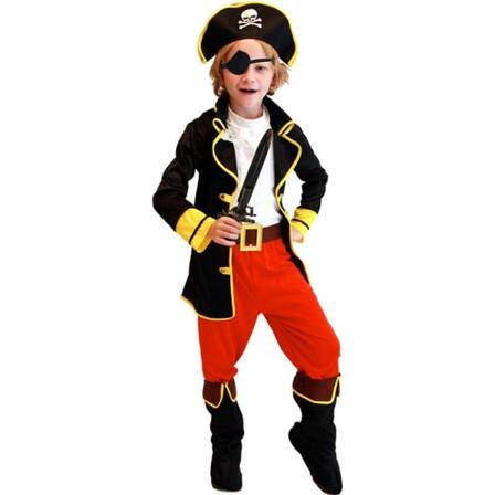 Vakker piratgutt prinsessekostyme med hatt, pannebånd og belte