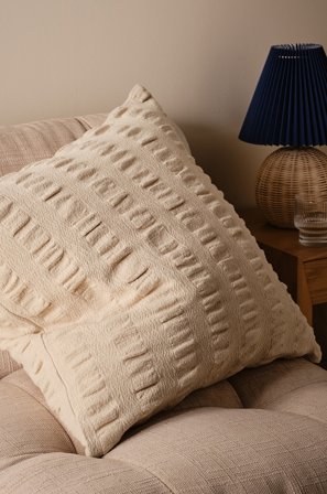 Jotex - Putetrekk 60x60 Cm Linnebeige/naturvit - SEERA - Kjøp Pynteputer & trekk hos Jotex