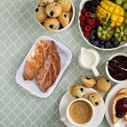 Brødkurv i metal med beklædning