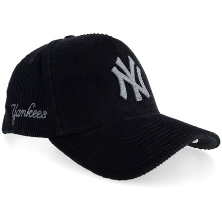 New Era - MLB Schwarz adjustable Cap - New York Yankees Corduroy Black A-frame Adjustable @ Hatstore