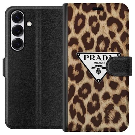 Kompatibelt Lommeboketui til Samsung Galaxy S25 Luksuriøst leopardmønster i beige og brune toner med en eksklusiv high fashion følelse og ikonisk d