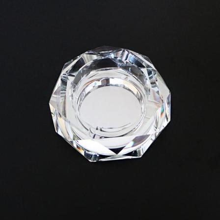 Tuhkakuppi Suuri kahdeksankulmainen kristallikaiverrettu lasi yrityksen lahjatuhkakuppi Silver style 15CM