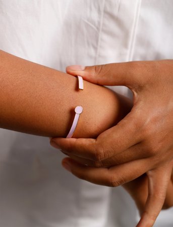 Design Letters Rainbow Dot Bangle - Purple - ONE SIZE