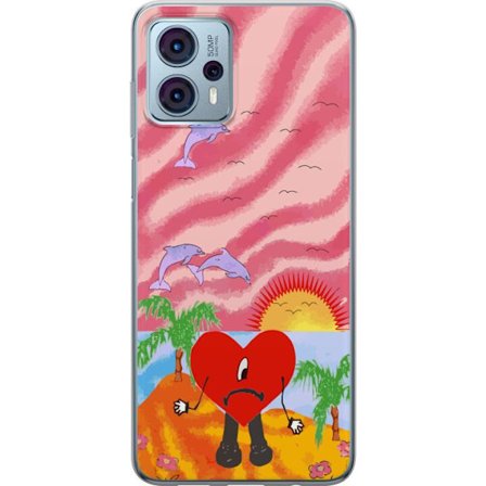 Kompatibelt Mobildeksel til Motorola Moto G23 Bad Bunny i en fargerik quiltet jakke med hjertemønster og solbriller i moderne gatestil